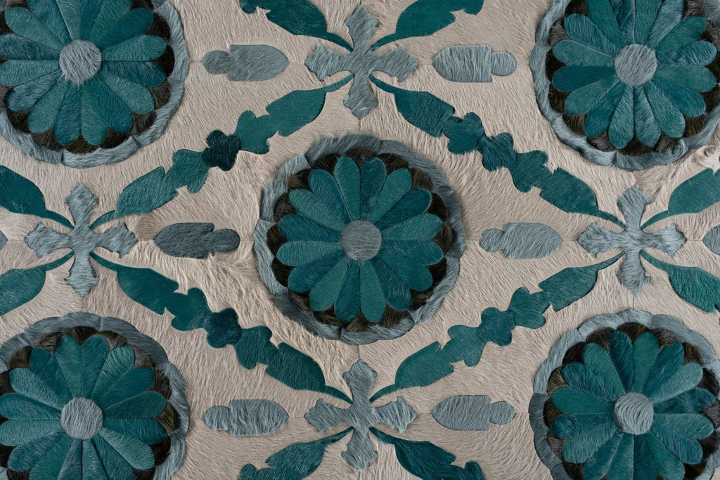 Aubusson / Hide Rug / 16036