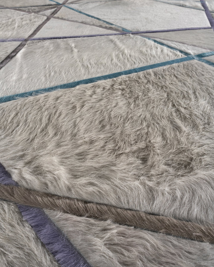 Runway / Hide Rug / 16628