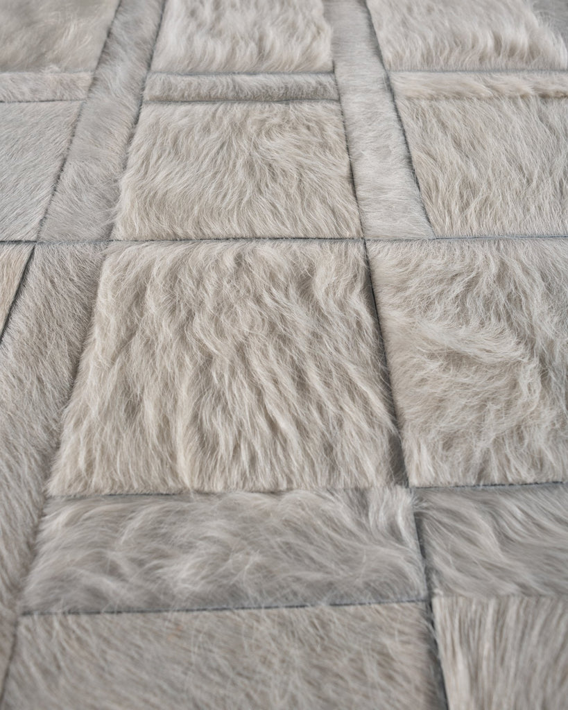 Crossfire / Hide Rug / 16541