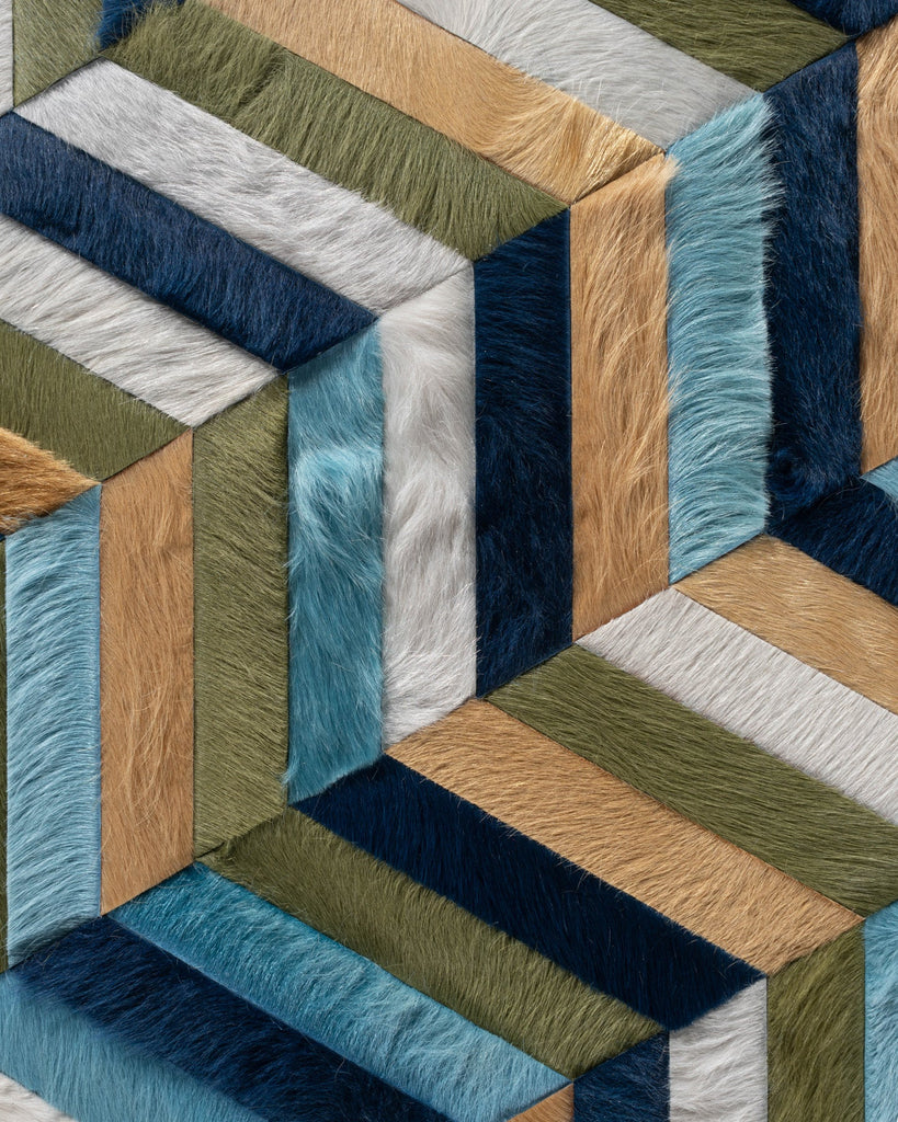 Mr. Crowley / Hide Rug / 17141