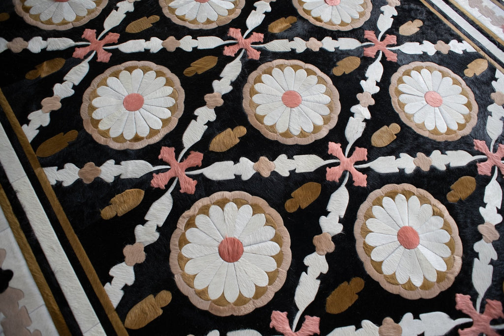 Aubusson / Hide Rug / 15319