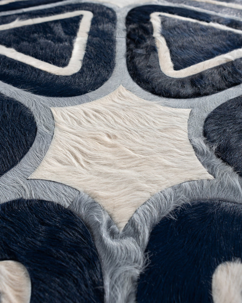 Layla / Hide Rug / 16744