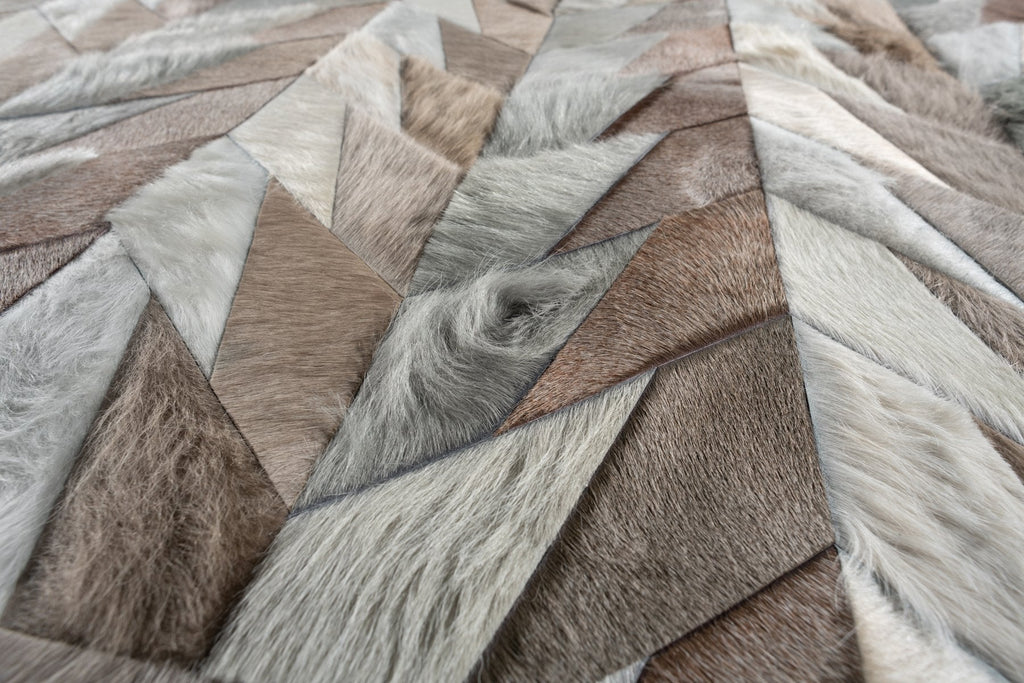 Lance / Hide Rug / 15507