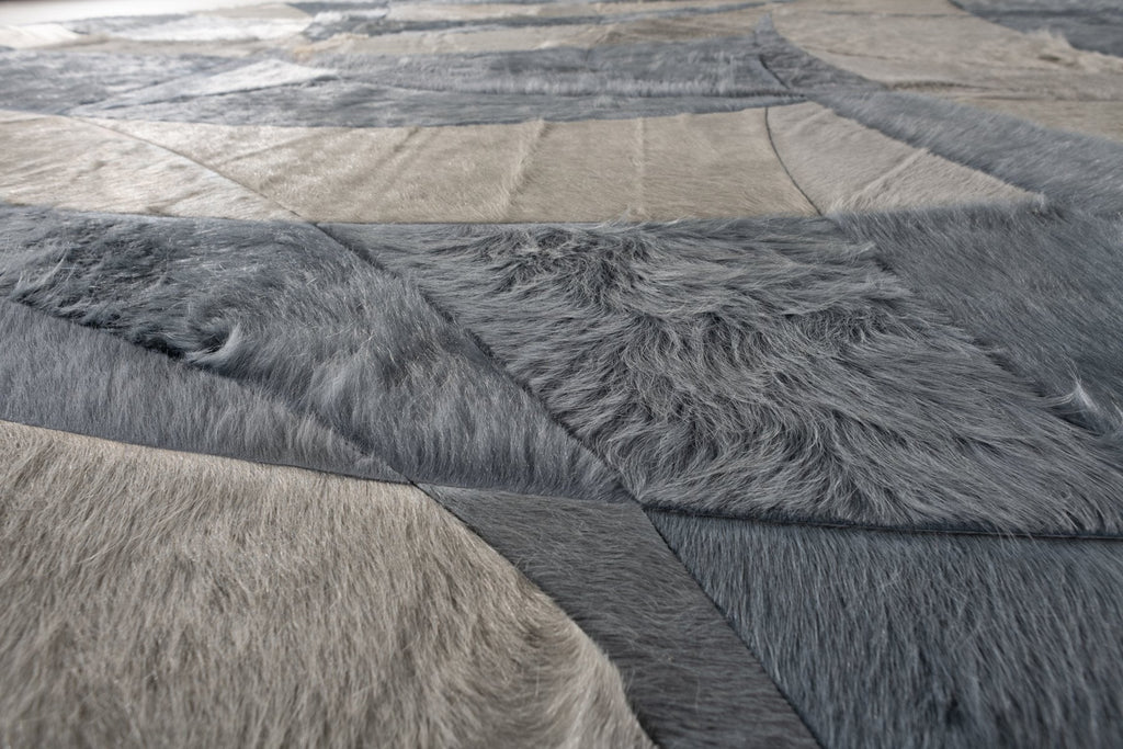Luna / Hide Rug / 16120