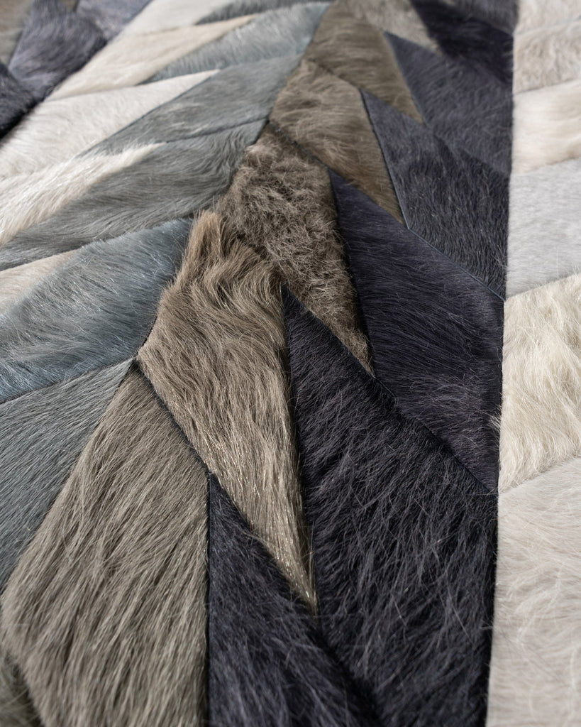 Lance / Hide Rug / 18030