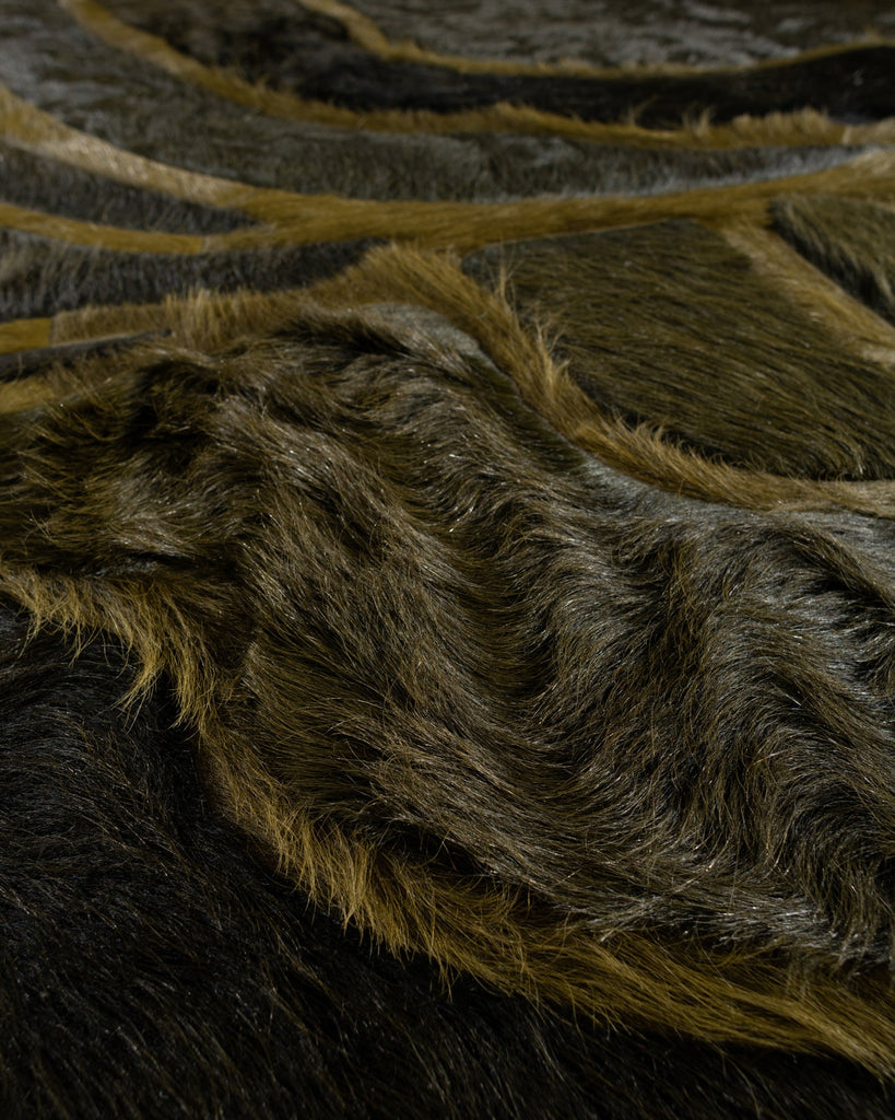 Bloom / Hide Rug / 17496