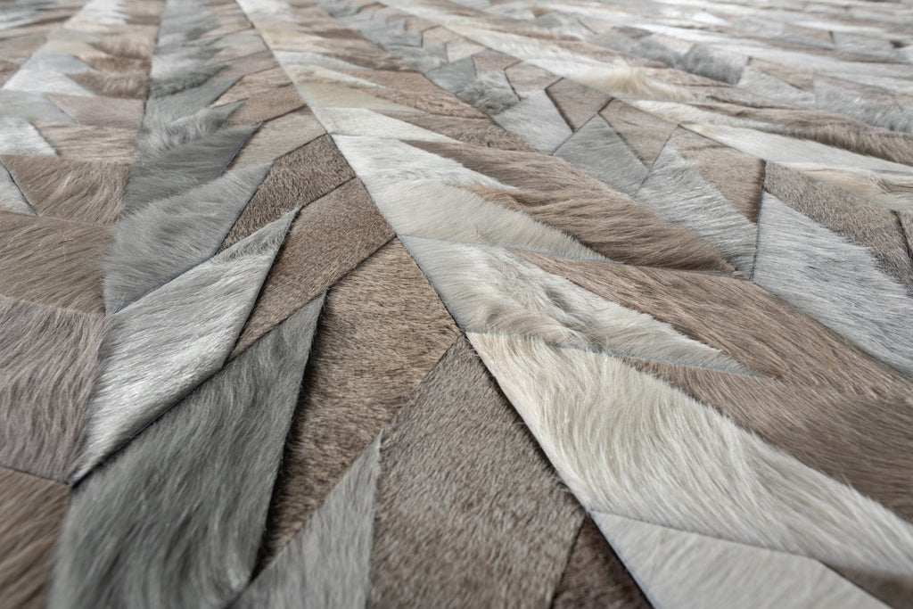 Lance / Hide Rug / 15507