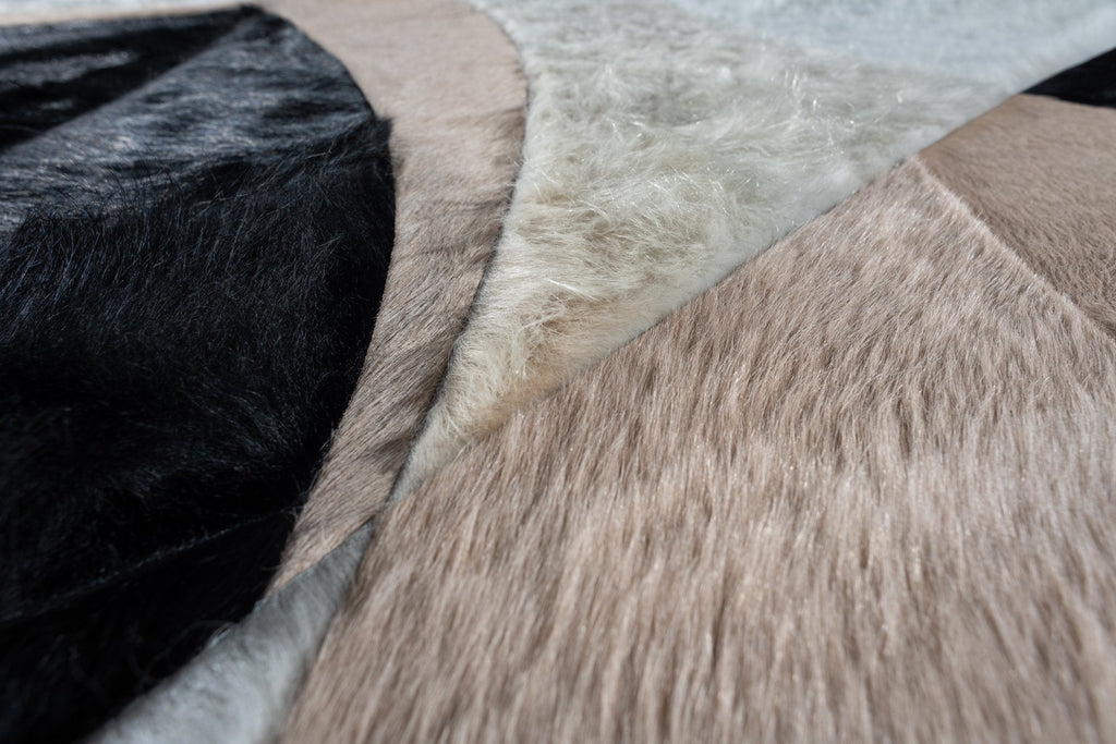 Luna / Hide Rug / 16253