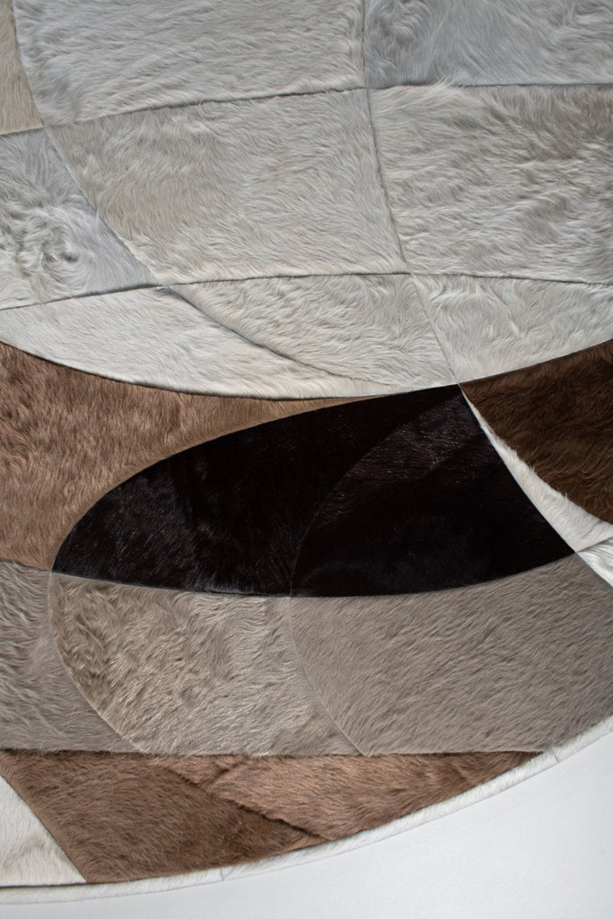 Luna / Hide Rug / 18187