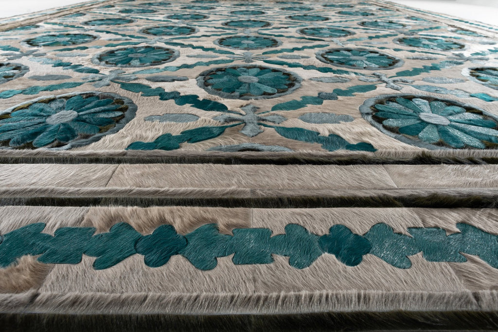 Aubusson / Hide Rug / 16036