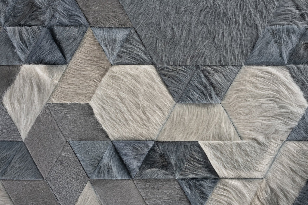 Shatter / Hide Rug / 17046
