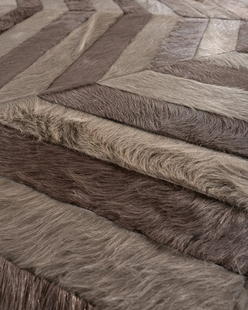 Rebel / Hide Rug / 16324
