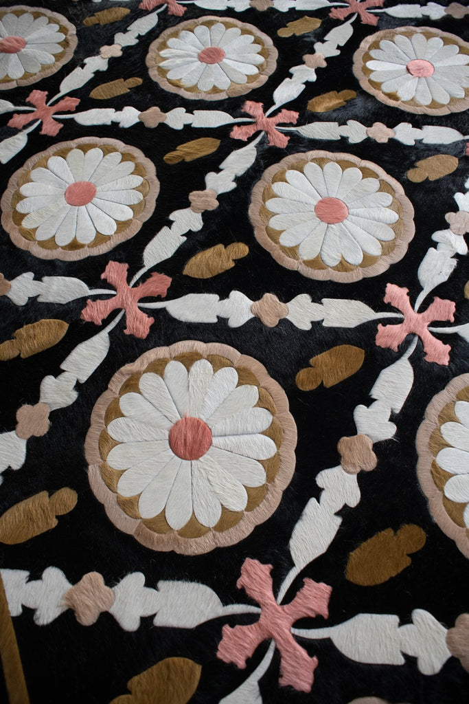 Aubusson / Hide Rug / 15319