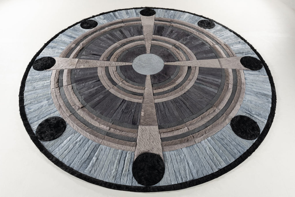 Atlas / Hide Rug / 22652