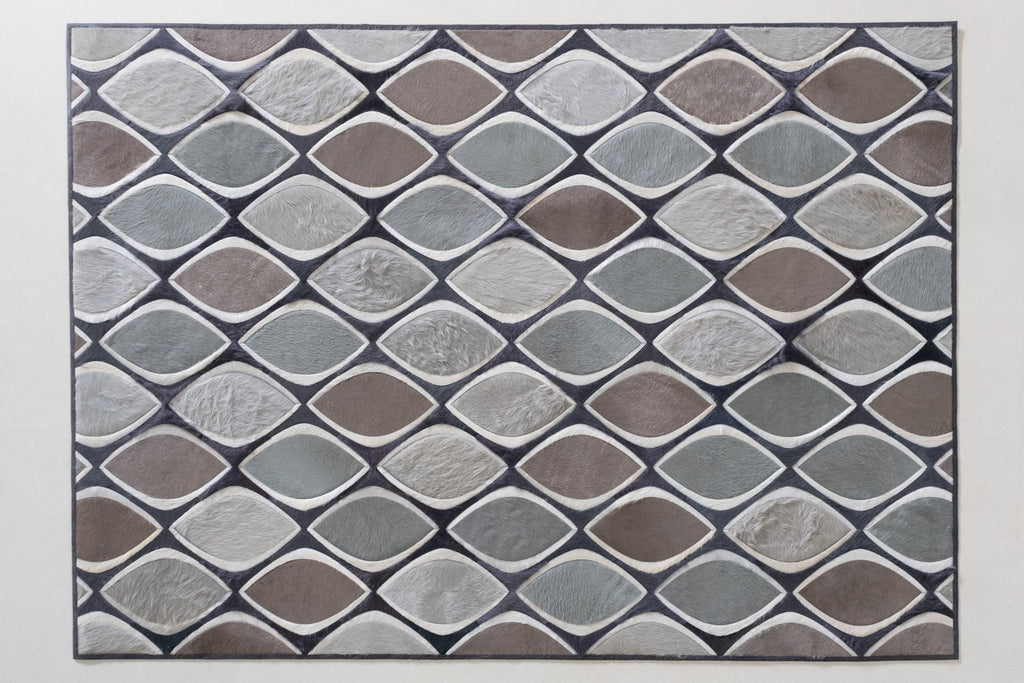 Flaunt / Hide Rug / 15538
