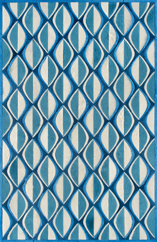 Flaunt / Hide Rug / 20576